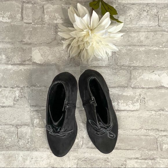 SOLD | Call It Spring Black Suede Ankle Booties EUC - Picture 6 of 13
